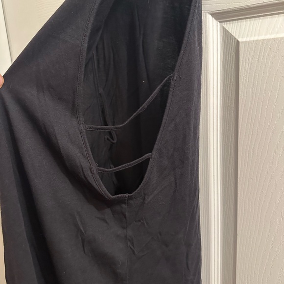 Under Armour Tank Size Large - Picture 3 of 3